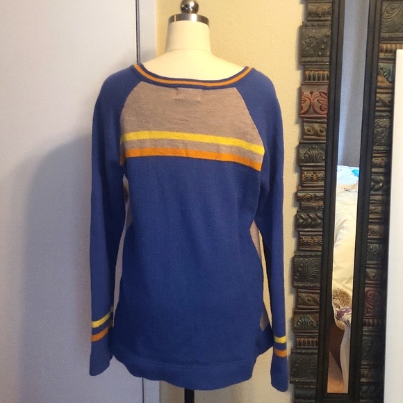 Cashllama unisex sweater - Picture 2 of 8